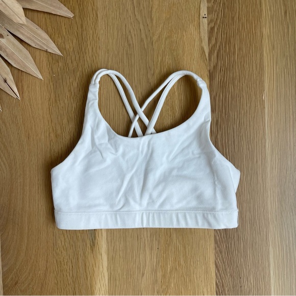 Athleta Girl Upbeat 2.0 White Strappy Back Yoga Gym Sports Bra Size Medium 8-10 - Picture 3 of 8